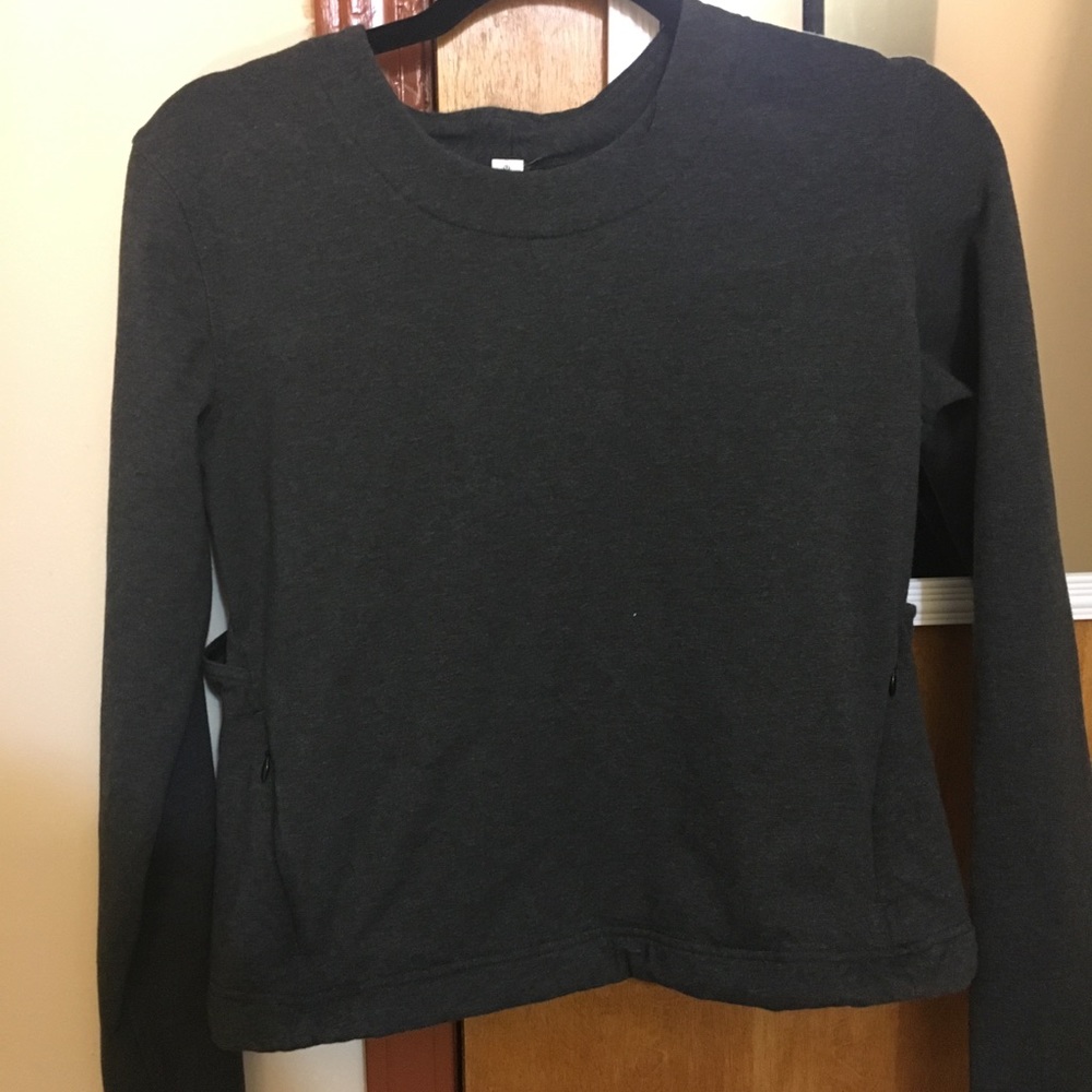 Heather gray Lululemon crewneck with open back